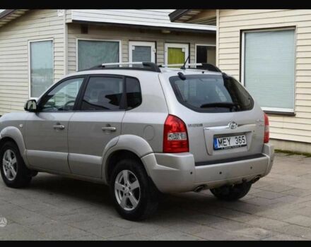 Серый Хендай Туксон, объемом двигателя 2 л и пробегом 230 тыс. км за 5500 $, фото 10 на Automoto.ua