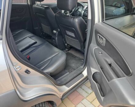 Серый Хендай Туксон, объемом двигателя 2 л и пробегом 220 тыс. км за 8800 $, фото 8 на Automoto.ua