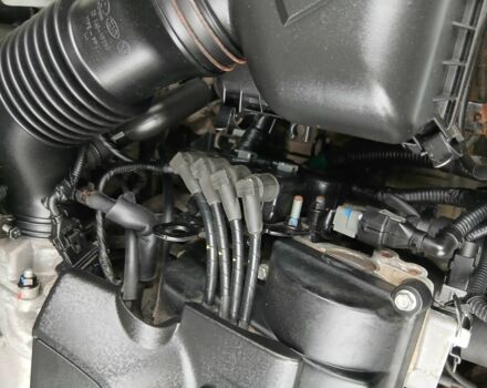 Серый Хендай Туксон, объемом двигателя 2 л и пробегом 78 тыс. км за 11600 $, фото 10 на Automoto.ua