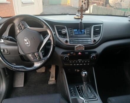 Хендай Туксон 2016 в Белой Церкве на Automoto.ua Серый Хендай Туксон, объемом двигателя 2 л и пробегом 110 тыс. км за 17400 $, фото 1 на Automoto.ua