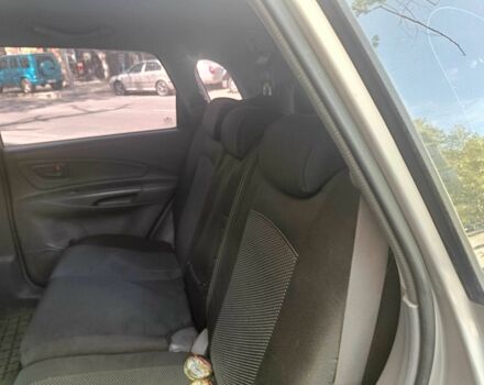 Сірий Хендай Туксон, об'ємом двигуна 2 л та пробігом 3 тис. км за 4900 $, фото 7 на Automoto.ua