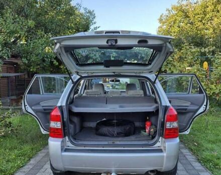 Хендай Туксон 2004 в Львове на Automoto.ua Серый Хендай Туксон, объемом двигателя 1.98 л и пробегом 230 тыс. км за 4900 $, фото 8 на Automoto.ua