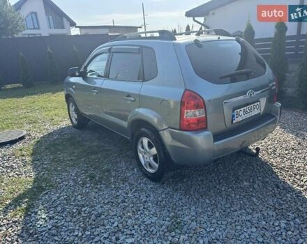 Хендай Туксон 2004 в Львове на Automoto.ua Серый Хендай Туксон, объемом двигателя 2 л и пробегом 250 тыс. км за 5200 $, фото 2 на Automoto.ua
