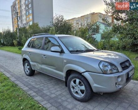 Хендай Туксон 2004 в Львове на Automoto.ua Серый Хендай Туксон, объемом двигателя 1.98 л и пробегом 230 тыс. км за 4900 $, фото 11 на Automoto.ua