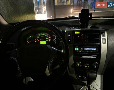 Сірий Хендай Туксон, об'ємом двигуна 2 л та пробігом 262 тис. км за 6200 $, фото 19 на Automoto.ua