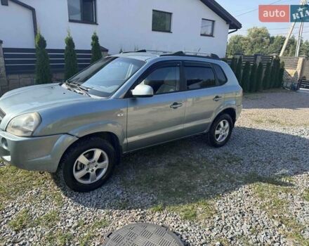 Хендай Туксон 2004 в Львове на Automoto.ua Серый Хендай Туксон, объемом двигателя 2 л и пробегом 250 тыс. км за 5200 $, фото 8 на Automoto.ua