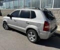 Серый Хендай Туксон, объемом двигателя 2 л и пробегом 270 тыс. км за 7500 $, фото 10 на Automoto.ua