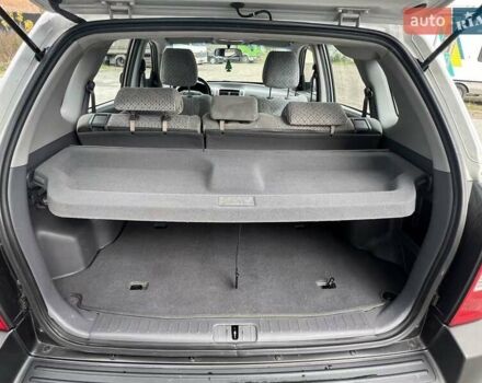 Сірий Хендай Туксон, об'ємом двигуна 1.98 л та пробігом 243 тис. км за 6900 $, фото 12 на Automoto.ua