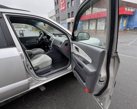 Серый Хендай Туксон, объемом двигателя 2 л и пробегом 163 тыс. км за 8350 $, фото 13 на Automoto.ua