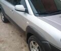 Сірий Хендай Туксон, об'ємом двигуна 2 л та пробігом 267 тис. км за 5600 $, фото 1 на Automoto.ua