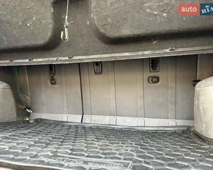 Сірий Хендай Туксон, об'ємом двигуна 2 л та пробігом 250 тис. км за 5850 $, фото 14 на Automoto.ua