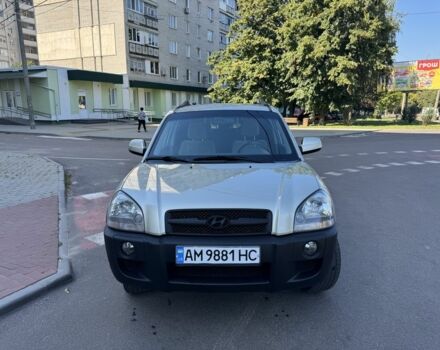 Сірий Хендай Туксон, об'ємом двигуна 2 л та пробігом 211 тис. км за 6700 $, фото 7 на Automoto.ua