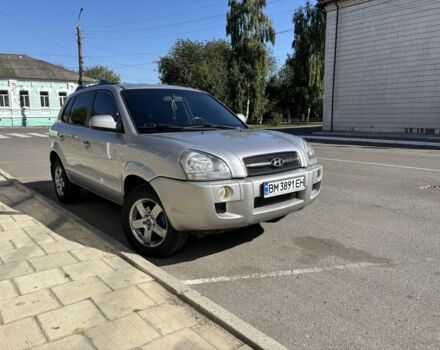 Серый Хендай Туксон, объемом двигателя 2 л и пробегом 270 тыс. км за 7300 $, фото 1 на Automoto.ua