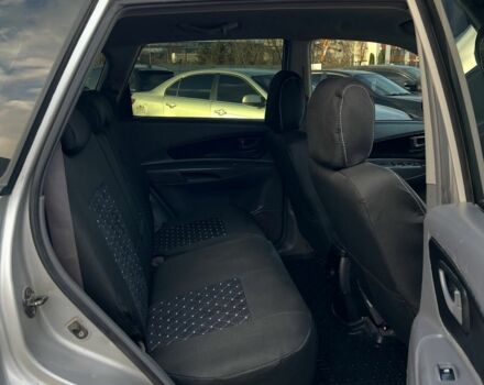 Сірий Хендай Туксон, об'ємом двигуна 0 л та пробігом 262 тис. км за 6800 $, фото 6 на Automoto.ua