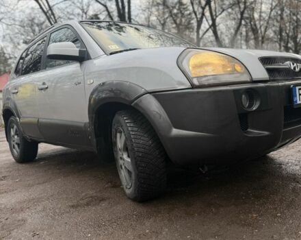 Сірий Хендай Туксон, об'ємом двигуна 2.7 л та пробігом 370 тис. км за 2900 $, фото 6 на Automoto.ua