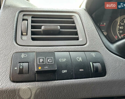 Сірий Хендай Туксон, об'ємом двигуна 2 л та пробігом 250 тис. км за 5850 $, фото 21 на Automoto.ua