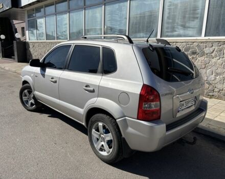 Серый Хендай Туксон, объемом двигателя 2 л и пробегом 270 тыс. км за 7300 $, фото 3 на Automoto.ua