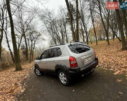 Серый Хендай Туксон, объемом двигателя 2 л и пробегом 248 тыс. км за 6599 $, фото 11 на Automoto.ua