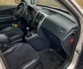 Хендай Туксон 2005 у Рівному на Automoto.ua Сірий Хендай Туксон, об'ємом двигуна 2 л та пробігом 220 тис. км за 6900 $, фото 2 на Automoto.ua