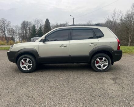 Серый Хендай Туксон, объемом двигателя 2 л и пробегом 205 тыс. км за 6700 $, фото 9 на Automoto.ua