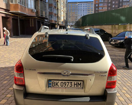 Серый Хендай Туксон, объемом двигателя 2 л и пробегом 285 тыс. км за 6500 $, фото 13 на Automoto.ua