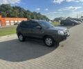 Серый Хендай Туксон, объемом двигателя 2 л и пробегом 240 тыс. км за 4500 $, фото 3 на Automoto.ua