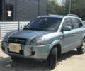 Серый Хендай Туксон, объемом двигателя 2 л и пробегом 240 тыс. км за 8100 $, фото 8 на Automoto.ua