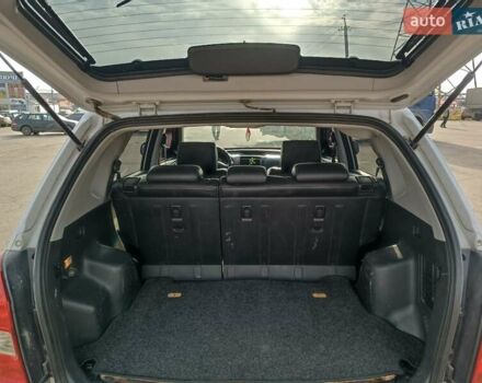 Серый Хендай Туксон, объемом двигателя 1.98 л и пробегом 181 тыс. км за 7000 $, фото 8 на Automoto.ua