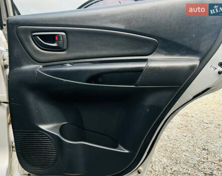 Серый Хендай Туксон, объемом двигателя 2 л и пробегом 182 тыс. км за 7200 $, фото 17 на Automoto.ua