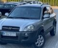 Серый Хендай Туксон, объемом двигателя 2 л и пробегом 192 тыс. км за 3479 $, фото 3 на Automoto.ua