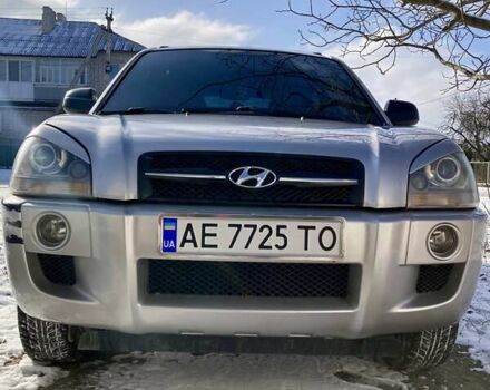 Сірий Хендай Туксон, об'ємом двигуна 1.98 л та пробігом 250 тис. км за 7900 $, фото 30 на Automoto.ua