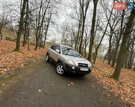 Серый Хендай Туксон, объемом двигателя 2 л и пробегом 248 тыс. км за 6599 $, фото 6 на Automoto.ua