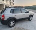 Серый Хендай Туксон, объемом двигателя 2.7 л и пробегом 258 тыс. км за 5800 $, фото 7 на Automoto.ua
