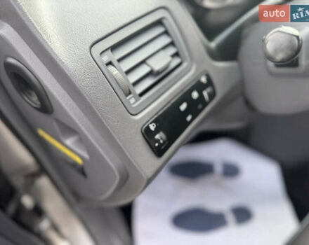 Серый Хендай Туксон, объемом двигателя 2 л и пробегом 155 тыс. км за 6989 $, фото 30 на Automoto.ua