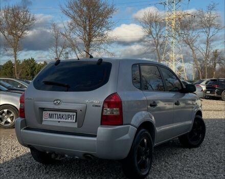 Сірий Хендай Туксон, об'ємом двигуна 0 л та пробігом 262 тис. км за 6800 $, фото 1 на Automoto.ua