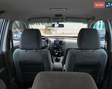 Серый Хендай Туксон, объемом двигателя 1.98 л и пробегом 267 тыс. км за 7200 $, фото 2 на Automoto.ua