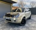 Серый Хендай Туксон, объемом двигателя 2.7 л и пробегом 172 тыс. км за 7900 $, фото 1 на Automoto.ua