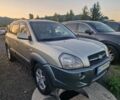 Сірий Хендай Туксон, об'ємом двигуна 2 л та пробігом 224 тис. км за 6800 $, фото 1 на Automoto.ua