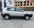 Сірий Хендай Туксон, об'ємом двигуна 1.98 л та пробігом 243 тис. км за 6900 $, фото 3 на Automoto.ua