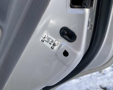 Сірий Хендай Туксон, об'ємом двигуна 1.98 л та пробігом 250 тис. км за 7900 $, фото 13 на Automoto.ua