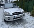 Серый Хендай Туксон, объемом двигателя 2 л и пробегом 275 тыс. км за 7015 $, фото 1 на Automoto.ua