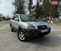 Серый Хендай Туксон, объемом двигателя 2 л и пробегом 220 тыс. км за 6999 $, фото 1 на Automoto.ua
