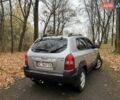 Серый Хендай Туксон, объемом двигателя 2 л и пробегом 248 тыс. км за 6599 $, фото 14 на Automoto.ua