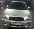 Серый Хендай Туксон, объемом двигателя 1.99 л и пробегом 210 тыс. км за 7900 $, фото 1 на Automoto.ua