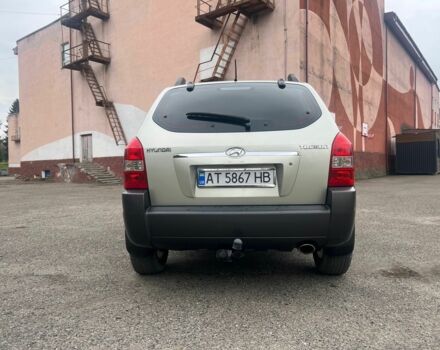 Серый Хендай Туксон, объемом двигателя 2 л и пробегом 205 тыс. км за 6700 $, фото 8 на Automoto.ua