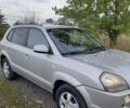 Хендай Туксон 2005 у Рівному на Automoto.ua Сірий Хендай Туксон, об'ємом двигуна 2 л та пробігом 220 тис. км за 6900 $, фото 4 на Automoto.ua