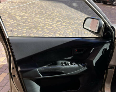 Серый Хендай Туксон, объемом двигателя 2 л и пробегом 285 тыс. км за 6500 $, фото 6 на Automoto.ua