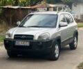 Сірий Хендай Туксон, об'ємом двигуна 2 л та пробігом 262 тис. км за 4400 $, фото 1 на Automoto.ua
