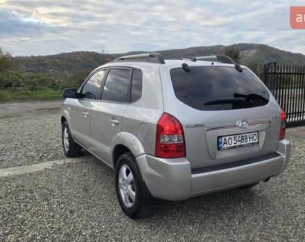 Хендай Туксон 2006 в Тячеве на Automoto.ua Серый Хендай Туксон, объемом двигателя 1.98 л и пробегом 192 тыс. км за 6950 $, фото 8 на Automoto.ua