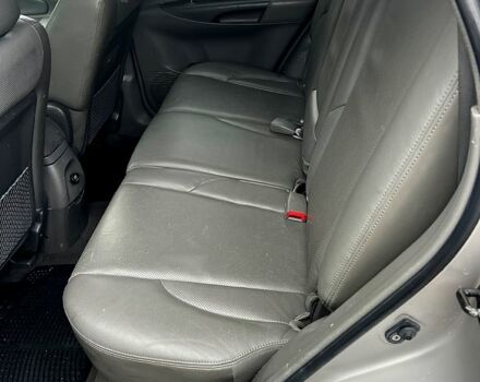 Серый Хендай Туксон, объемом двигателя 2 л и пробегом 228 тыс. км за 8000 $, фото 4 на Automoto.ua